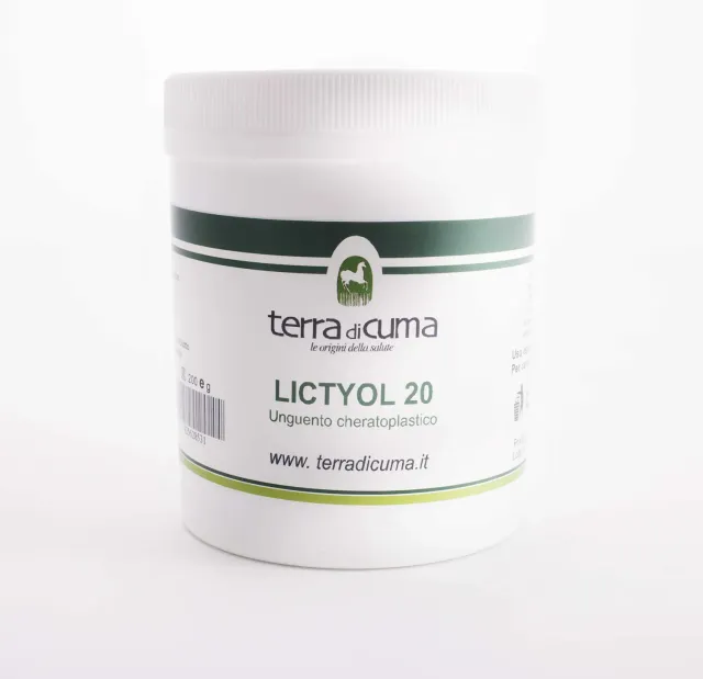 Terra di Cuma Lictyol 20% unguento cavalli 500 g cheratoplastico