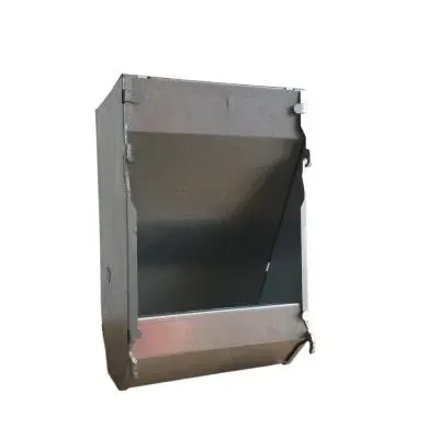 Il Verde Mondo Mangiatoia pollaio 1 scomparto ferro 15x13x24