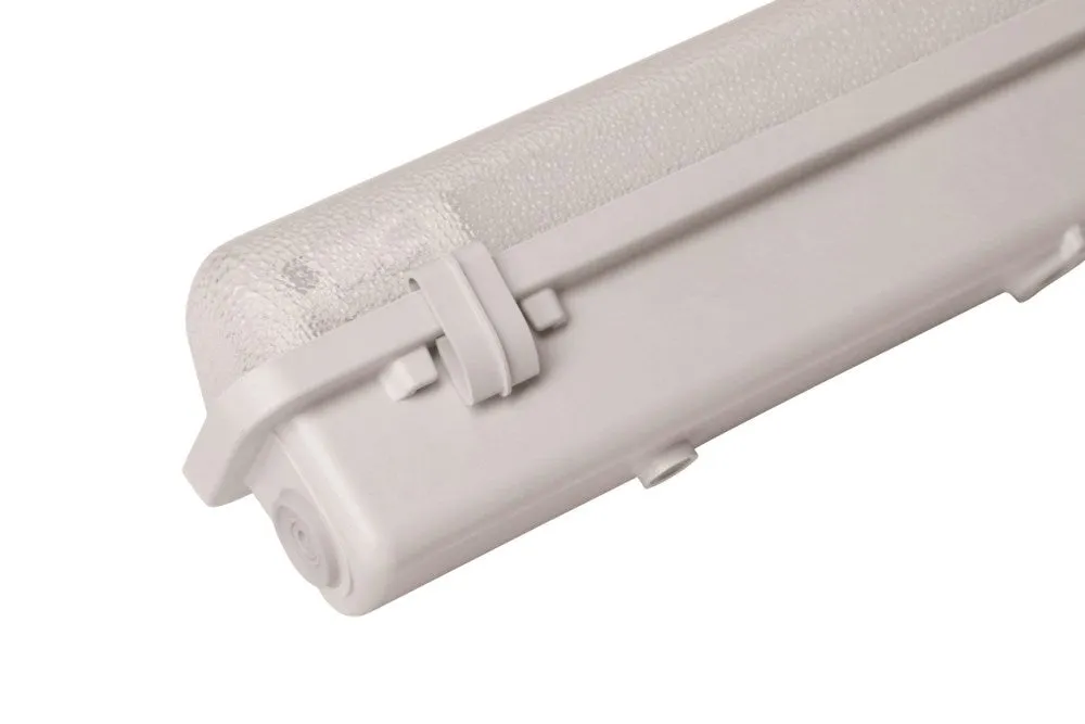 Plafoniera LED Stagna 120 cm IP65 Stalla Ambienti Umidi